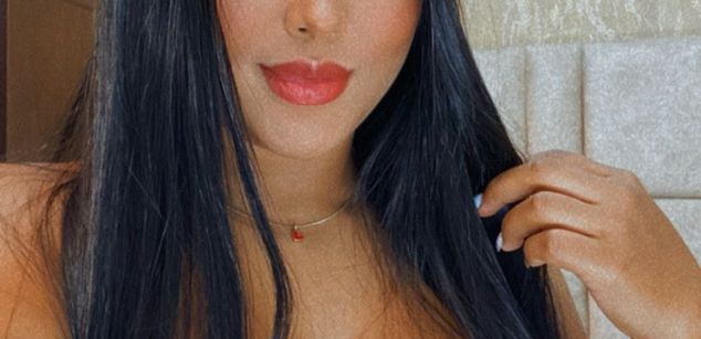 Model - Abby Marshall joi