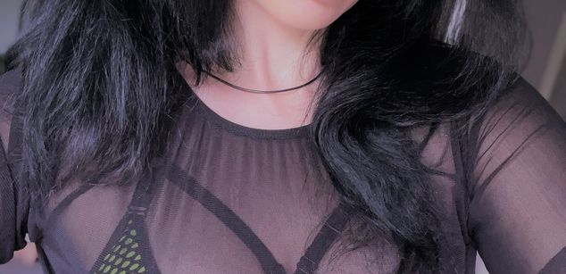 Model - Maxi Lipz findom