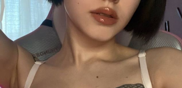 Model - Dilara femdom