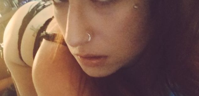 Model - Layla Lush squirt