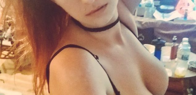 Model - Layla Lush squirt