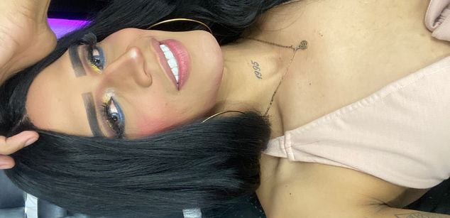 Model - cristal_21 feet