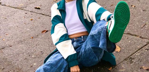 Model - EvelynMiller Dildozoom