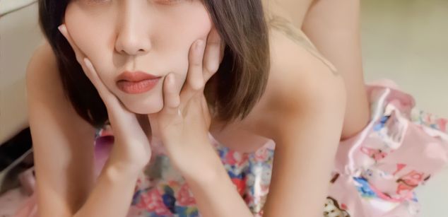 Model - Himira young