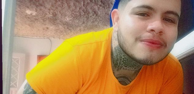 Model - Joel_Salazar pussy