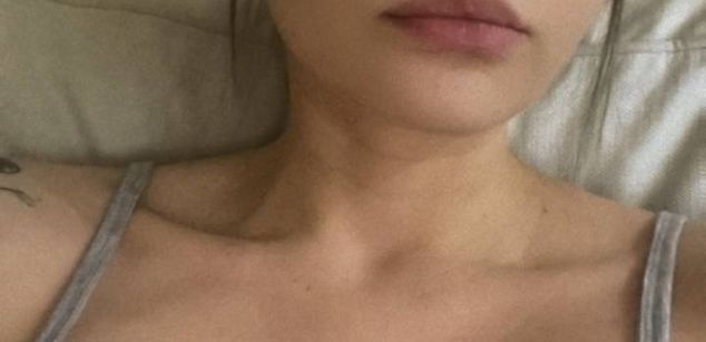 Model - NaomiLisss slim