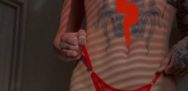 Model - NaomiLisss slim