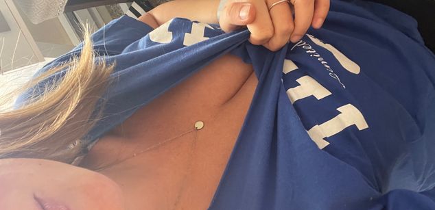 Model - Kiera Reines natural