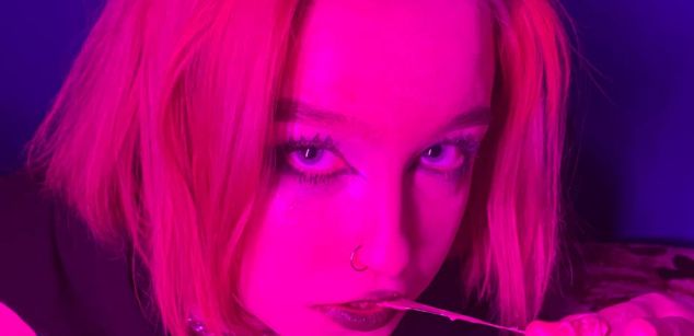 Model - Ada Wong cute