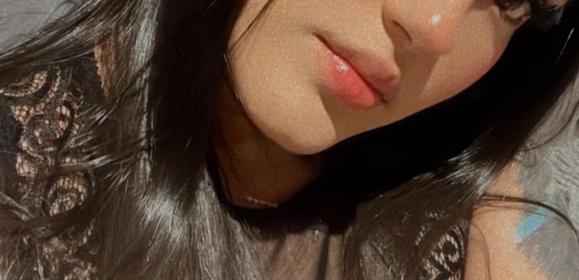 Model - Mara Castillo latina