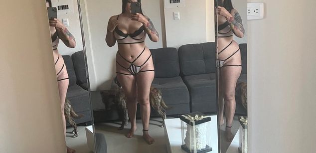 Model - Mara Castillo latina