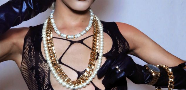 Model - SashaIvanov goddess