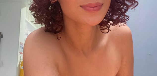 Model - Soffiavelez squirt