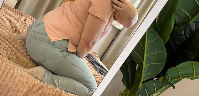 Model - Red Fox bigboobs