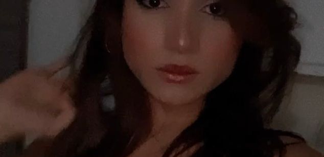 Model - CharlotteLissette fun