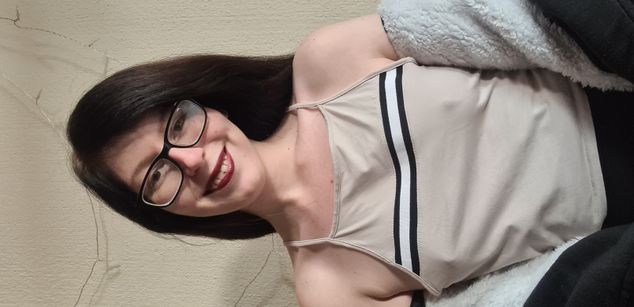 Model - CuteAssNerdyGirl gamer