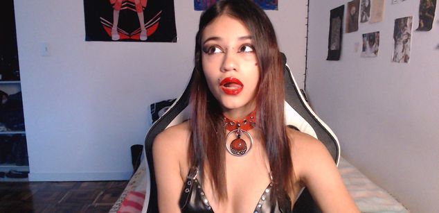 Model - ElektraLane shaved