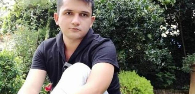 Model - MONSTER_COCK_ anal