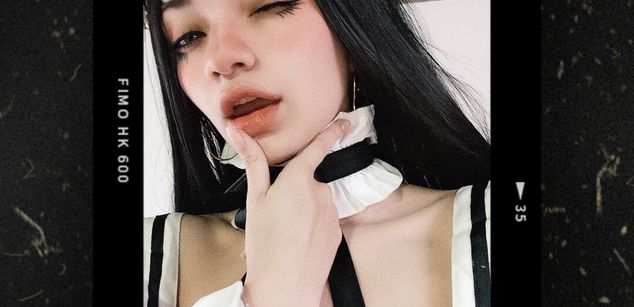 Model - Ms.Pickles squirt