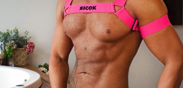 Model - Fernando Ferraz bigcum