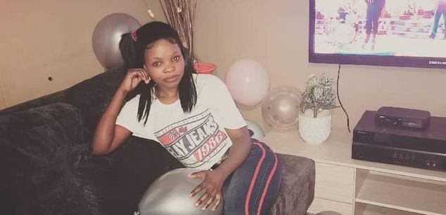 Model - lorraine mature