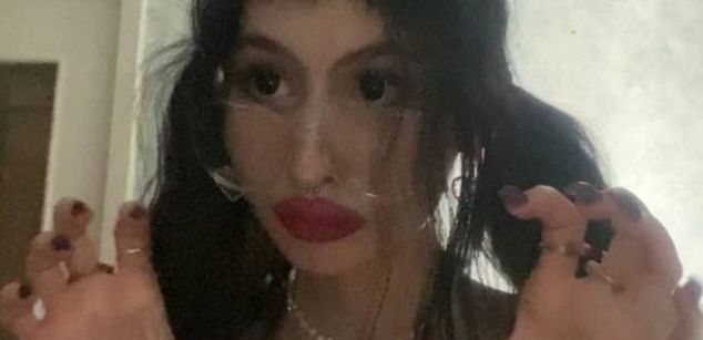 Model - Gothdess humiliation