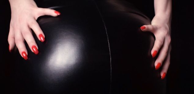 Model - Carlisse LaLouve CBT