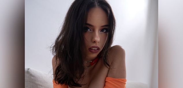 Model - lill dayna young