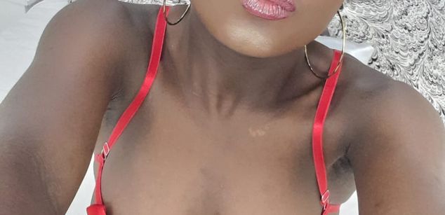 Model - OlivieLeroy heels