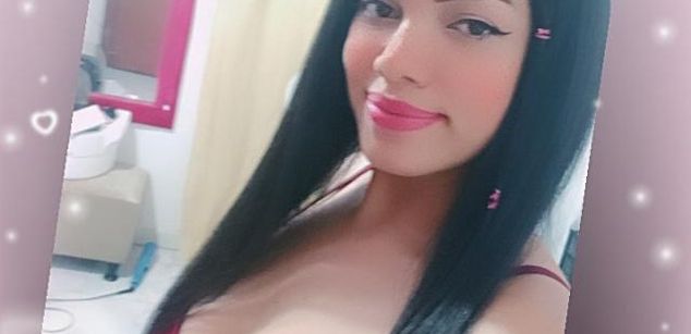 Model - candy love latina