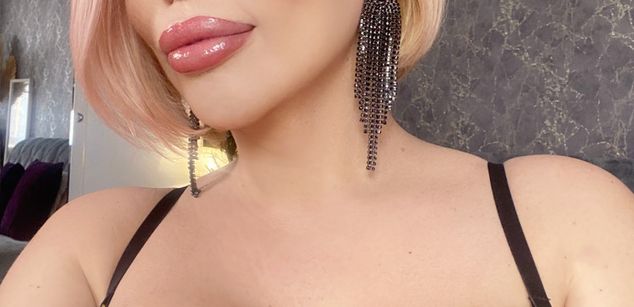 Model - Goddess Adeline sph