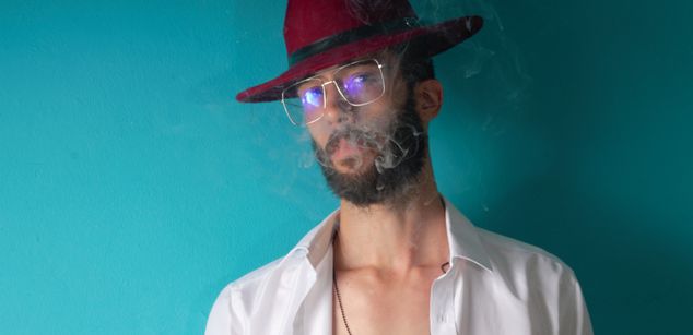 Model - Impure.Triangle bondage