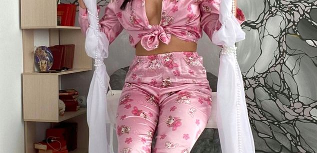 Model - Kleoxxx bigboobs