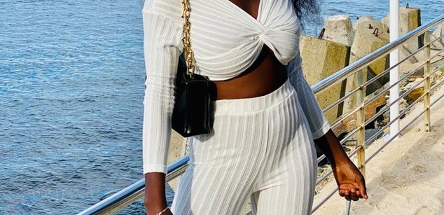 Model - TinaLuv riding