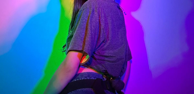 Model - LucyPurple squirt