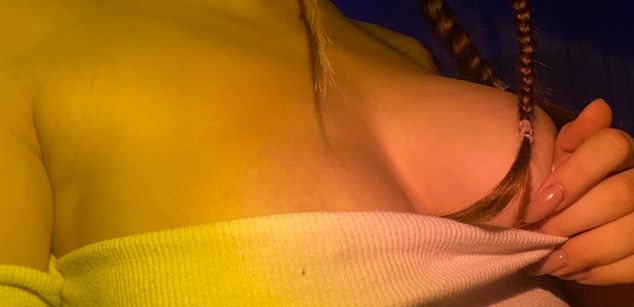 Model - MamieMeow teen