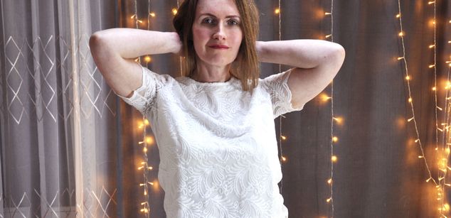 Model - EvelinaAdams cameltoe