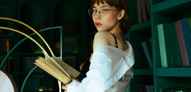 Model - Ask Audrey joi