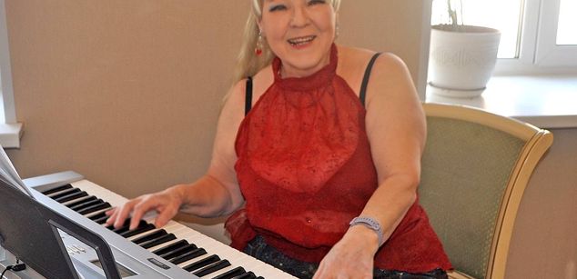 Model - VeraNika ourpleasure