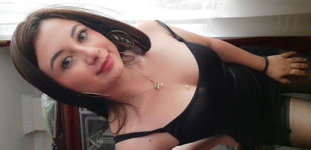 Model - zuely_joy_ latina