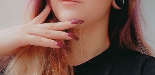 Model - Violetta_bloom bignipples