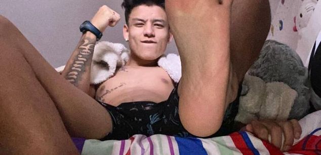 Model - BilyGrey gay