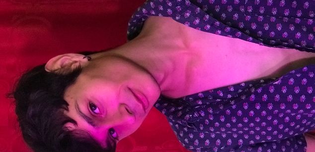 Model - honeyteen bi