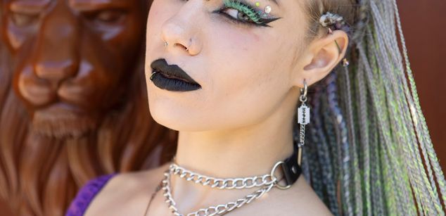 Model - Kate Lase foot