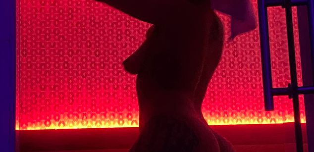 Model - Elizabeth corazon de leon cei