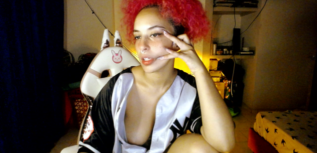 Model - Elizabeth corazon de leon cei