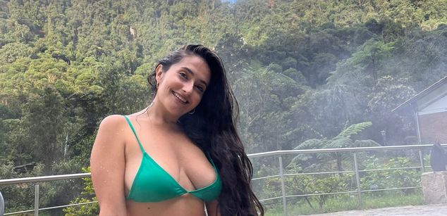 Model - GabbieMerlan latin