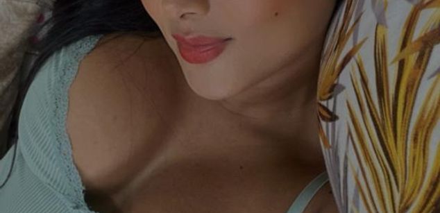 Model - Abby Marshall joi