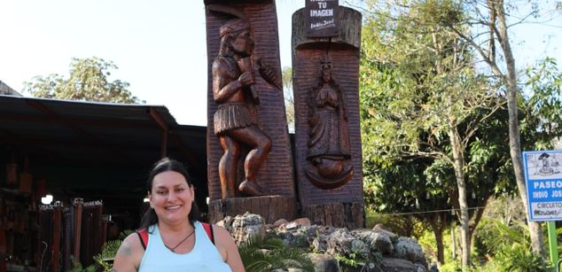 Model - Selene mature