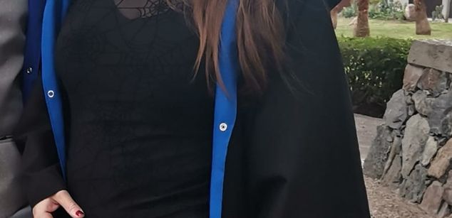 Model - BlondieLatina fiery